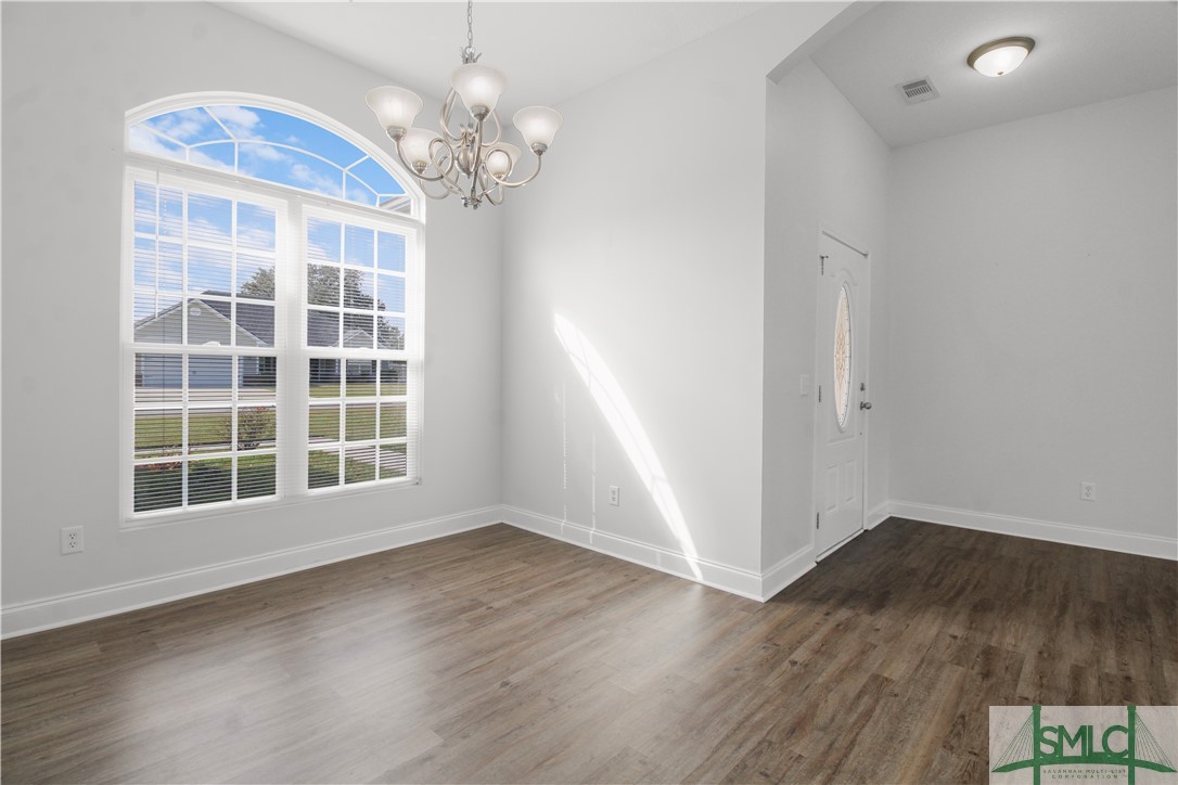 128 White Oak Road NE