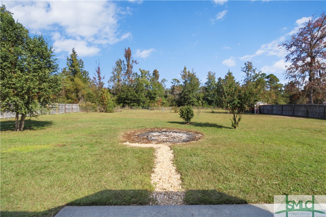 128 White Oak Road NE