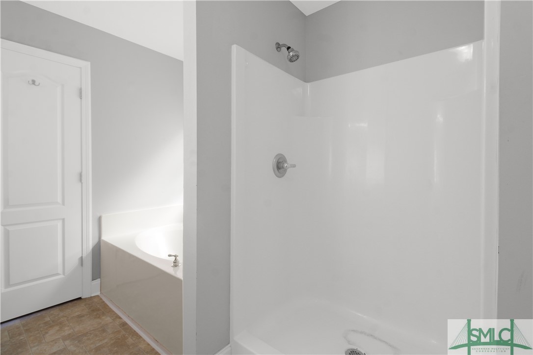 128 White Oak Road NE