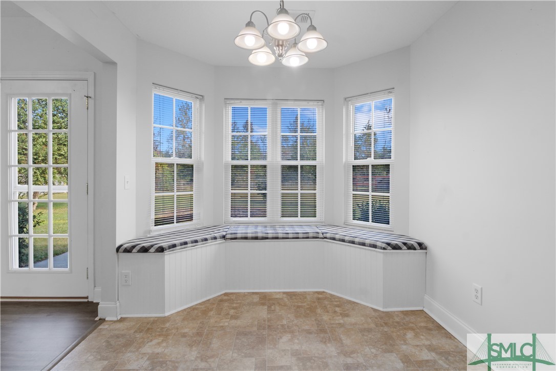 128 White Oak Road NE