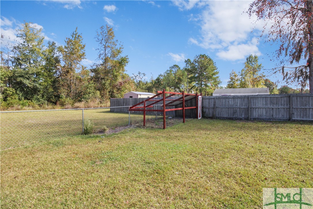 128 White Oak Road NE