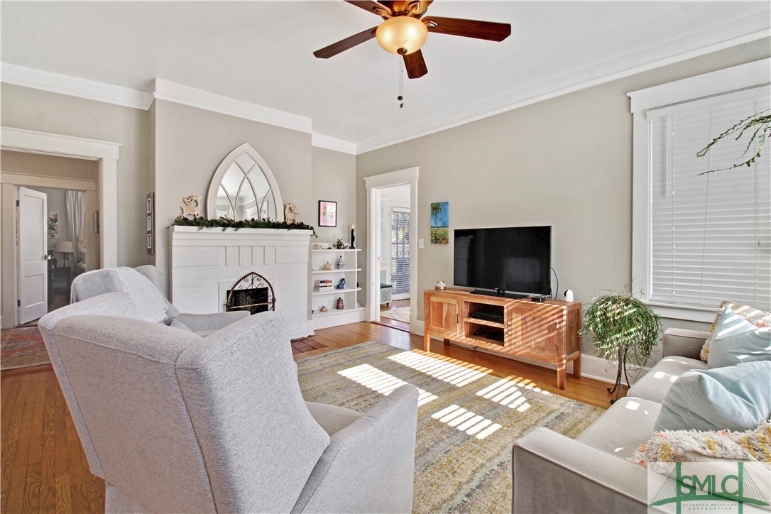 532 E 50th Street
