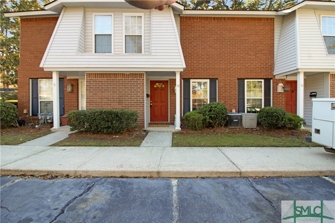 52 Knollwood Circle