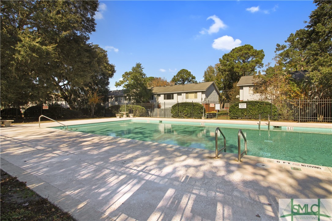 52 Knollwood Circle