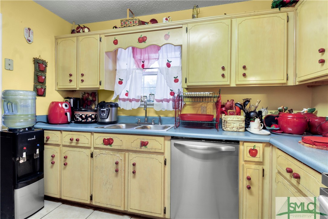66 Stephanie Drive