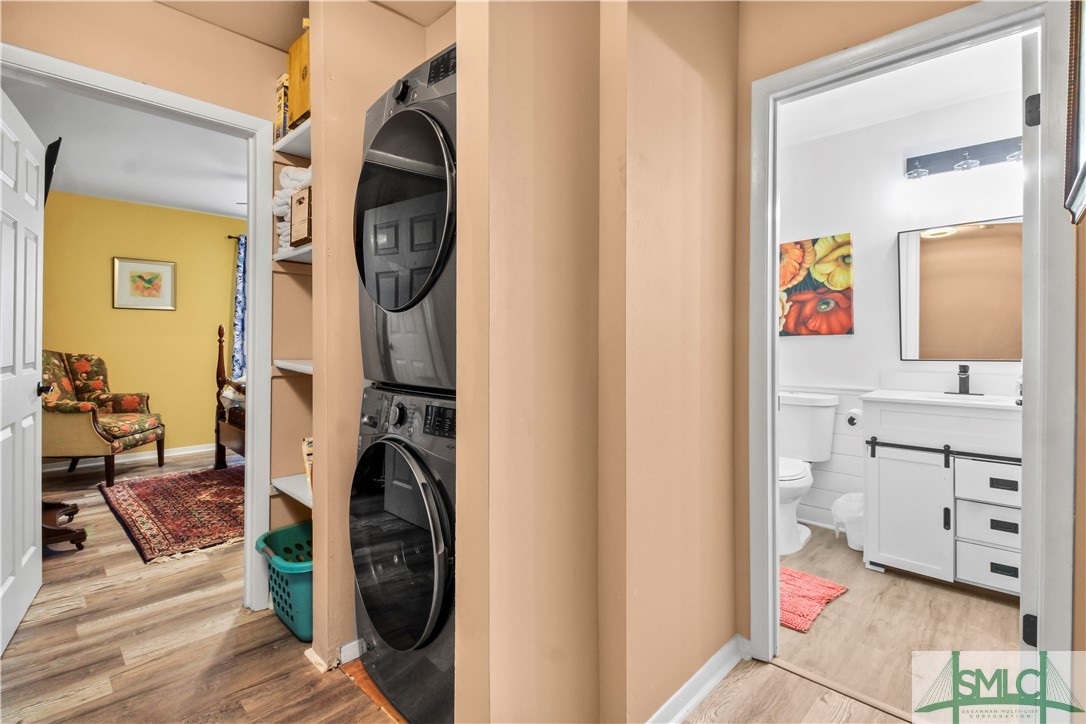 4 Knollwood Circle