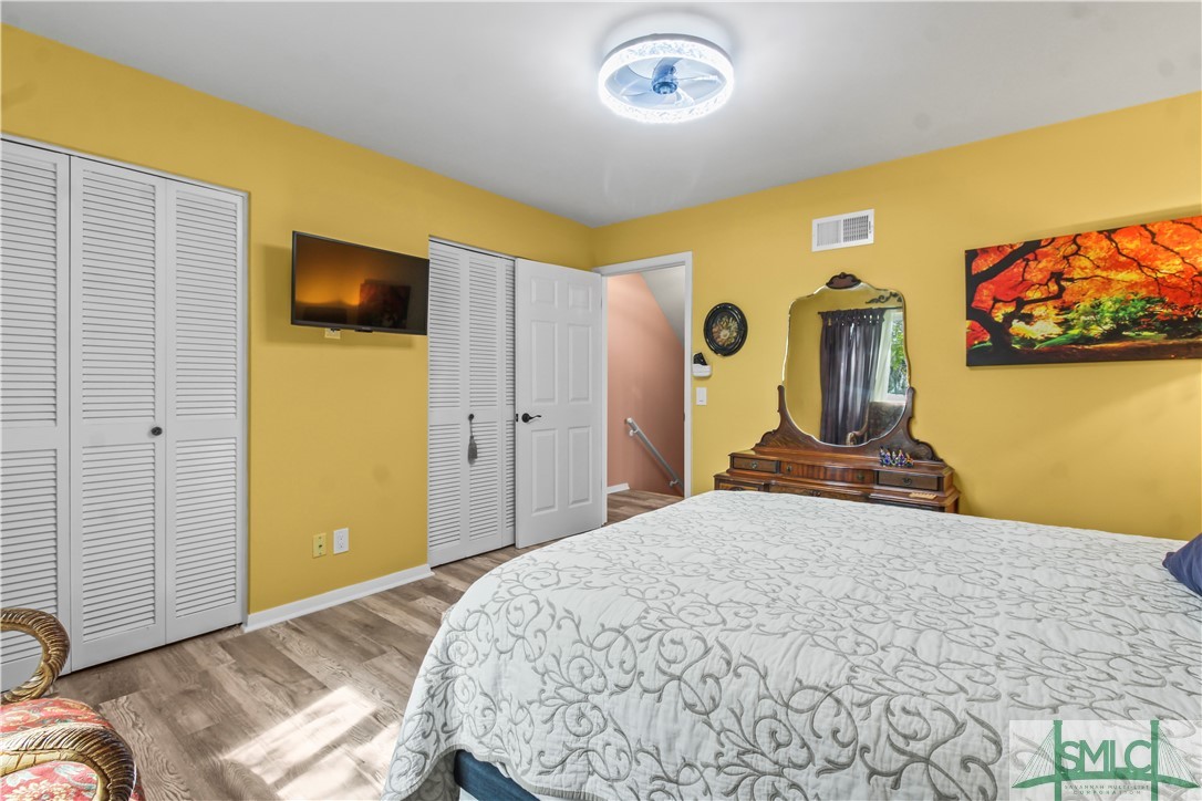 4 Knollwood Circle
