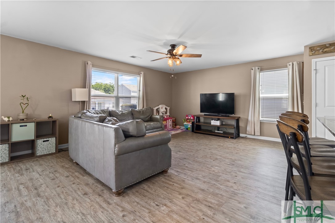 19 Hawkhorn Court