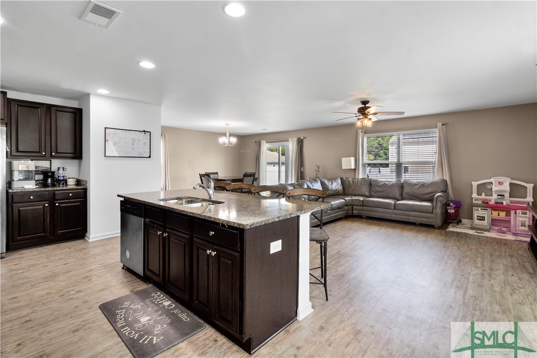 19 Hawkhorn Court