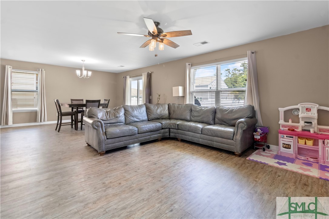 19 Hawkhorn Court