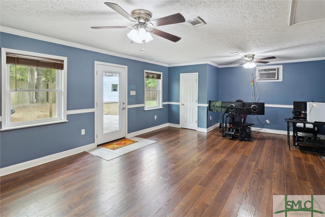 201 Mulberry Way