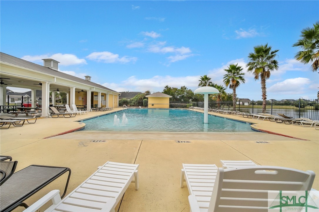330 Willow Oak Drive