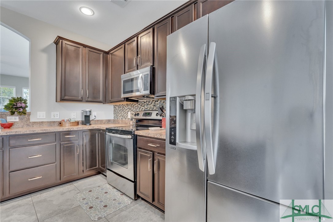 330 Willow Oak Drive