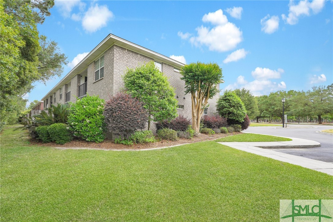 76 Al Henderson Boulevard E5
