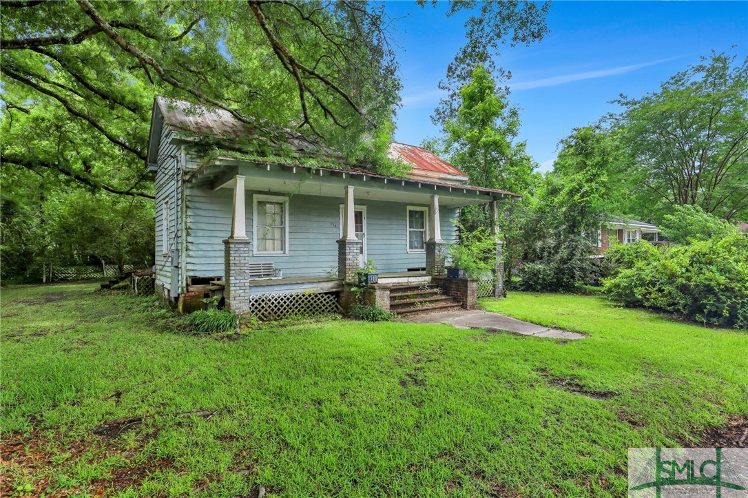 214 N Newton Street