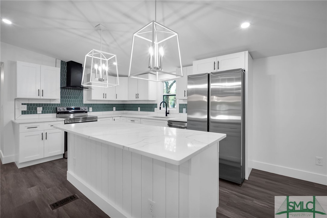 12 Canvasback Drive