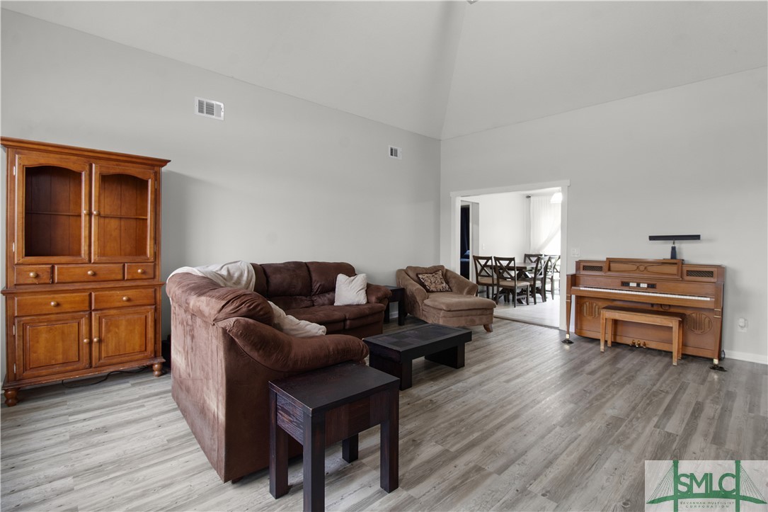 330 Zachary Trail