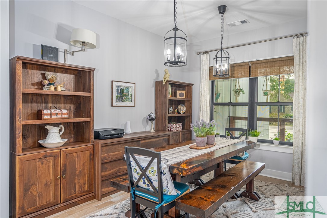 4309 Perkins Place