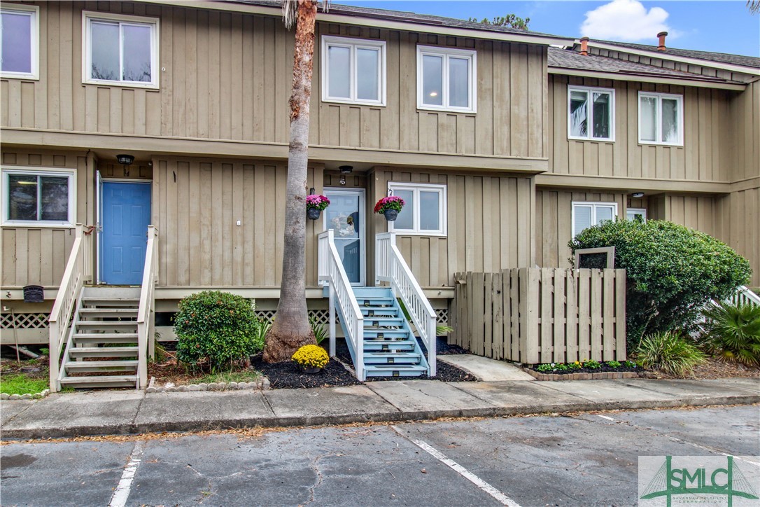 12502 Apache Avenue 15