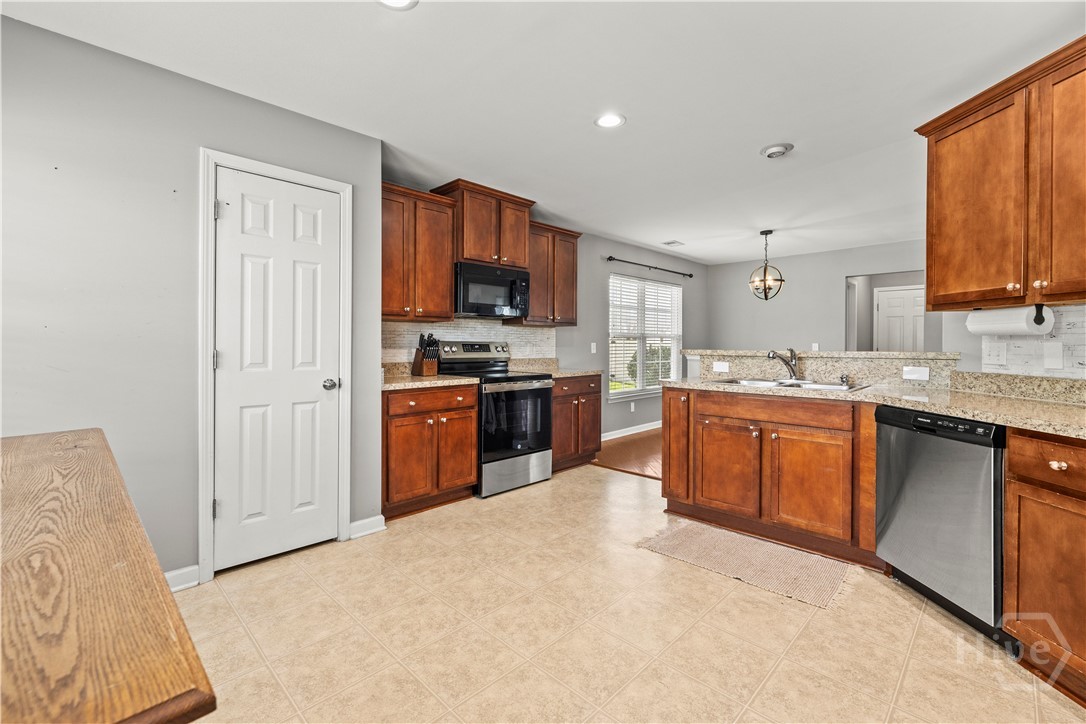46 Central Park Way