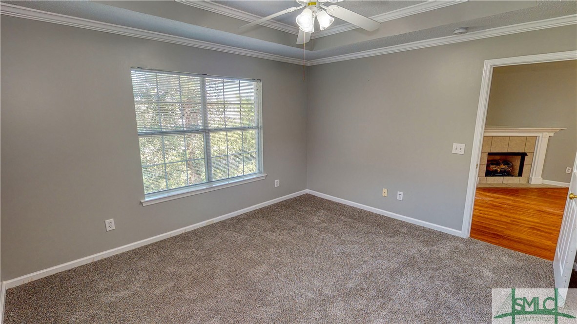 76 Al Henderson Boulevard F1