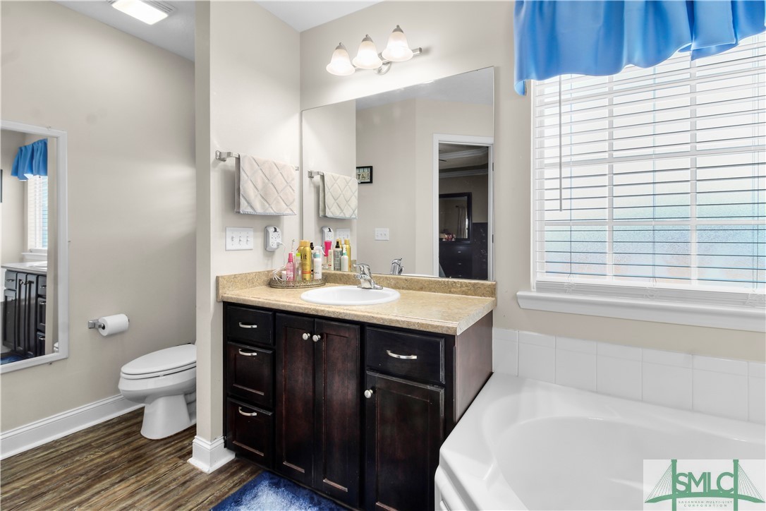 375 Manchester Court