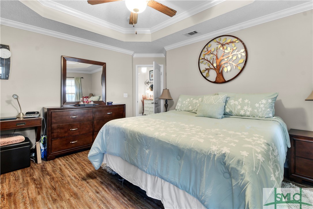 375 Manchester Court