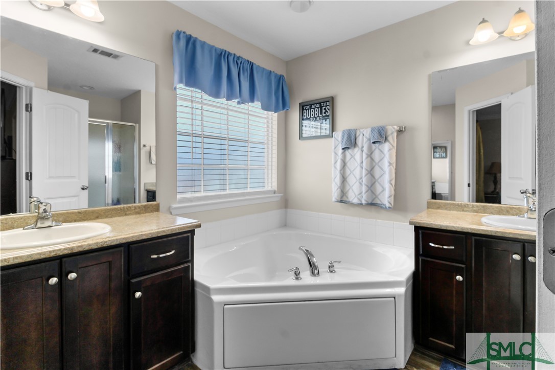 375 Manchester Court