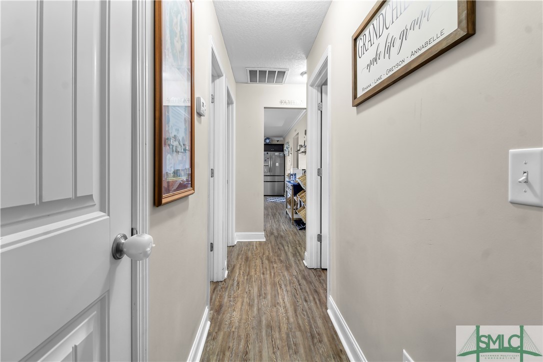 375 Manchester Court