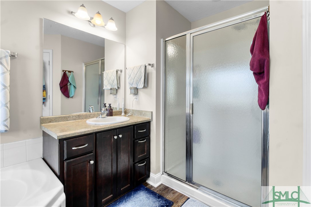 375 Manchester Court