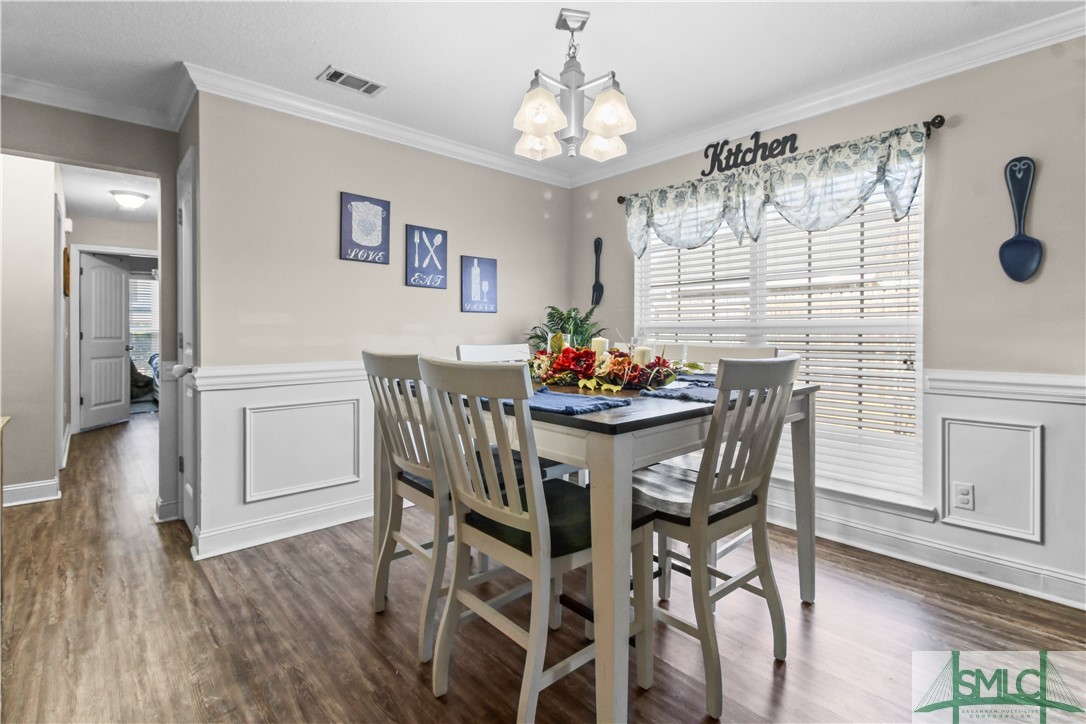 375 Manchester Court