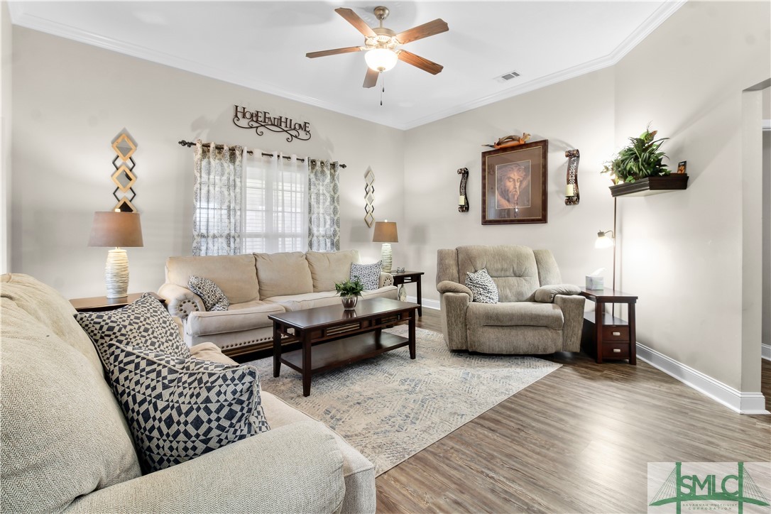 375 Manchester Court