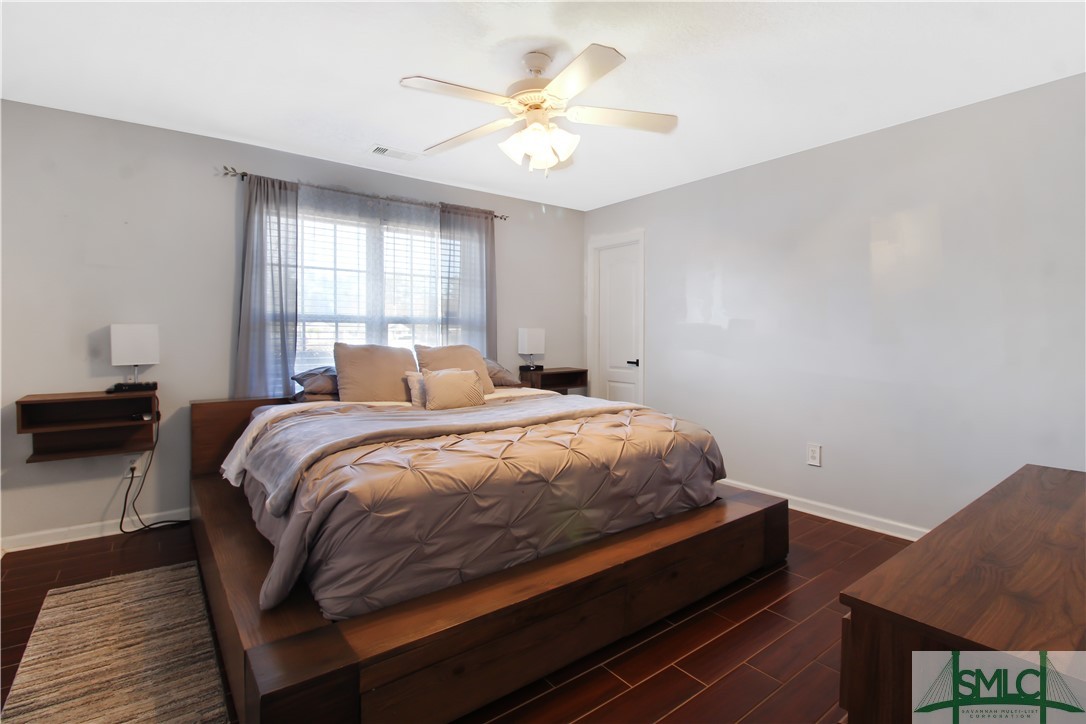 385 Winchester Way SE