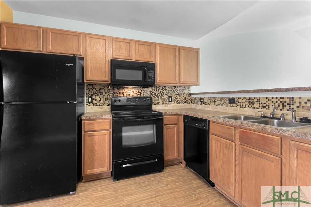 141 Fox Glen Court