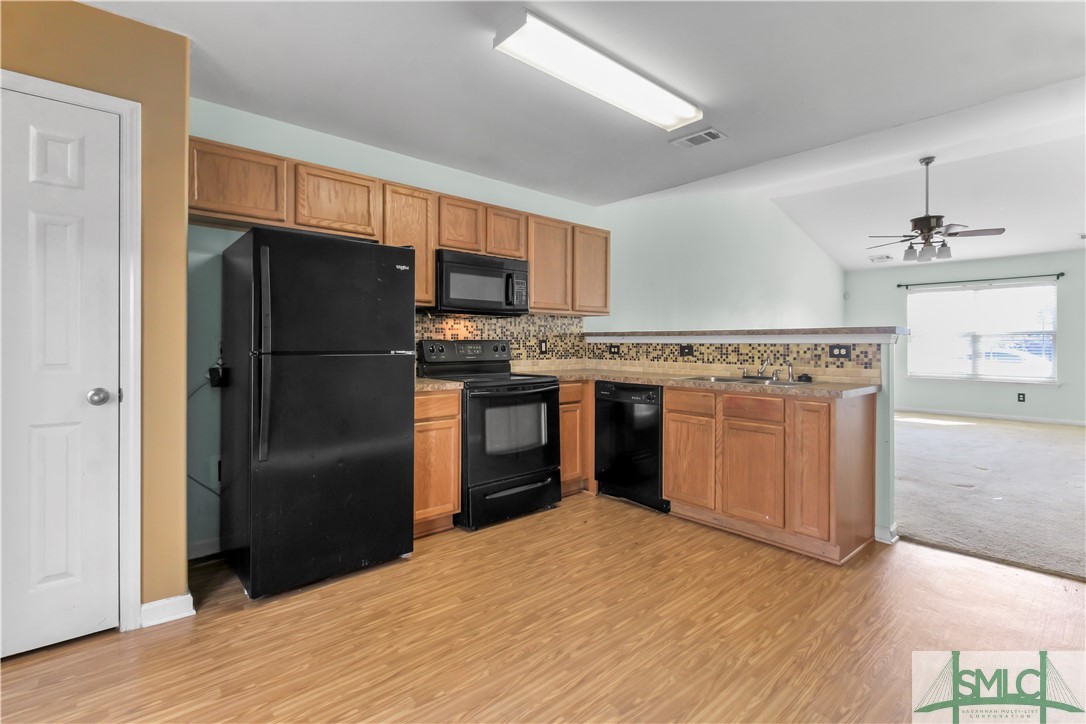 141 Fox Glen Court