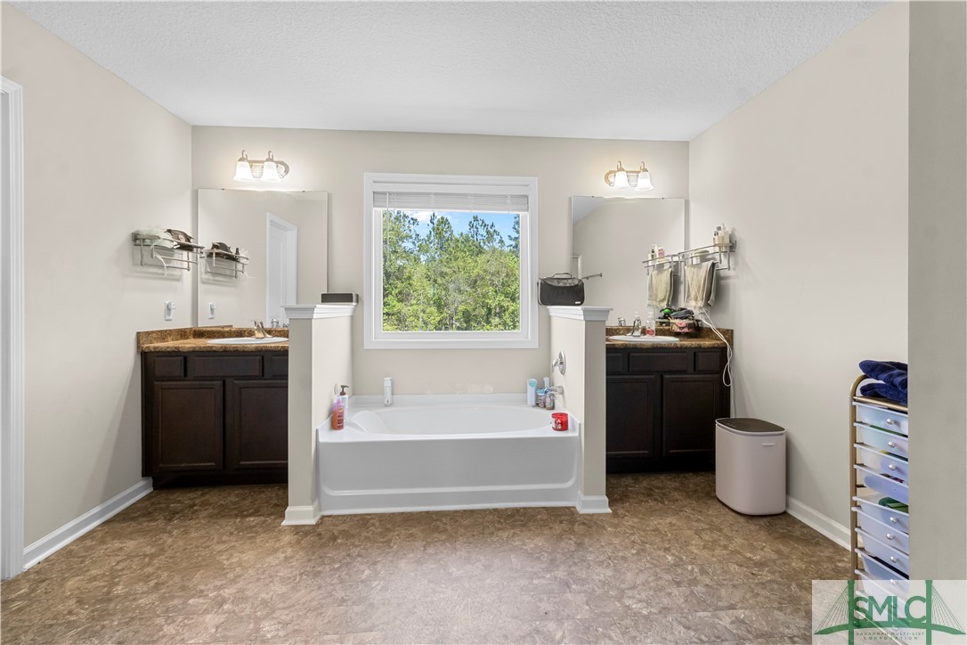 392 NE Bobwhite Trail