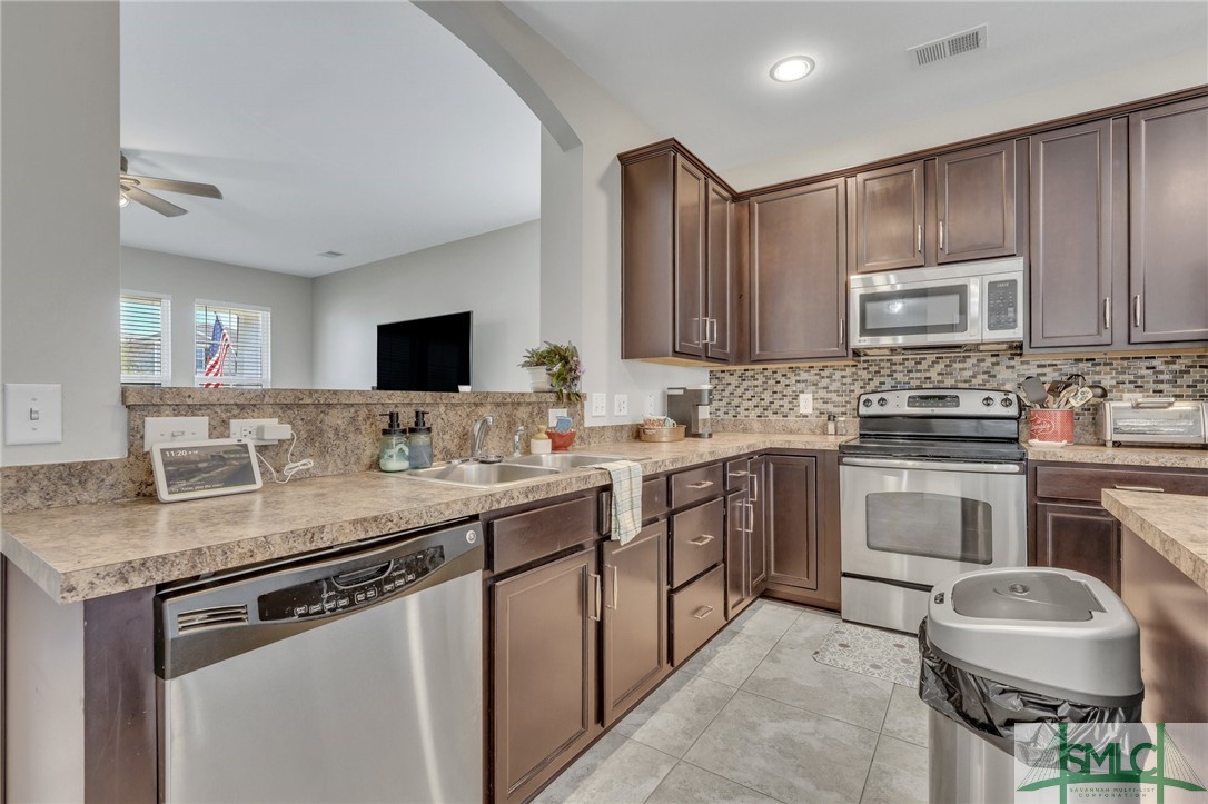 330 Willow Oak Drive