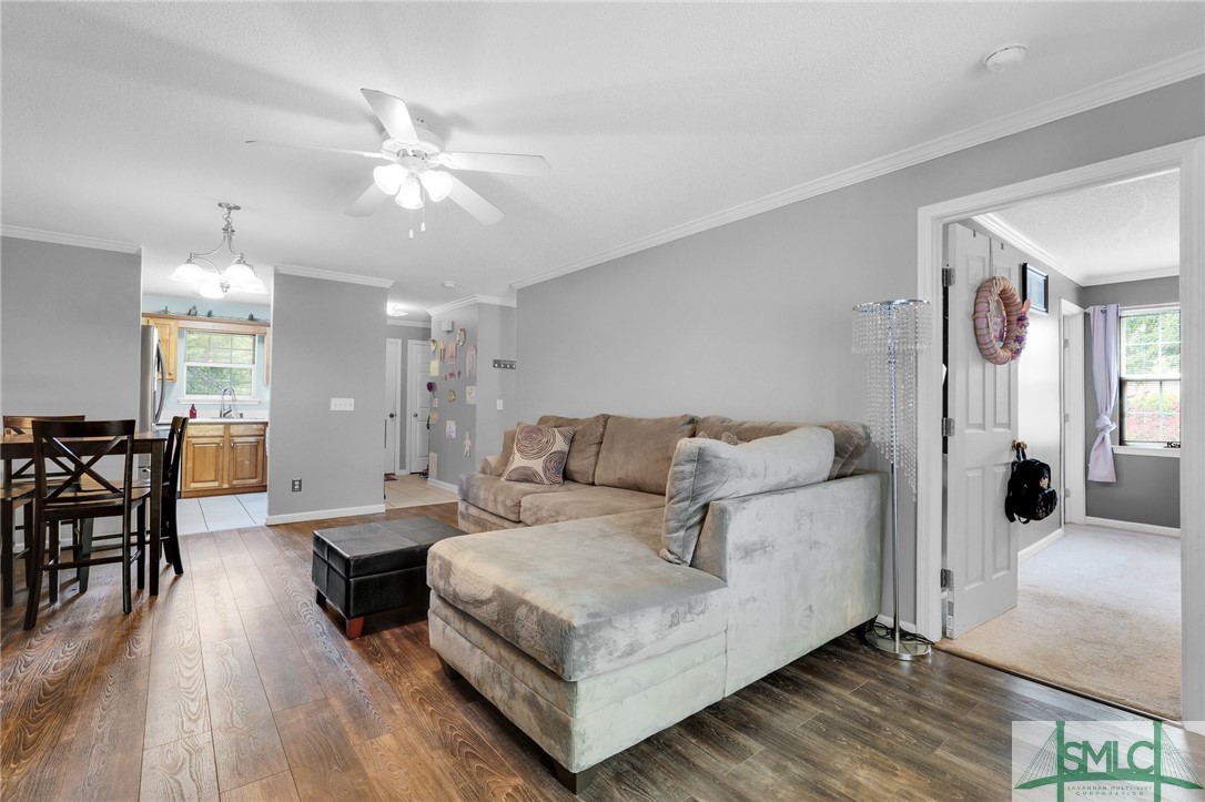 76 Al Henderson Boulevard E5