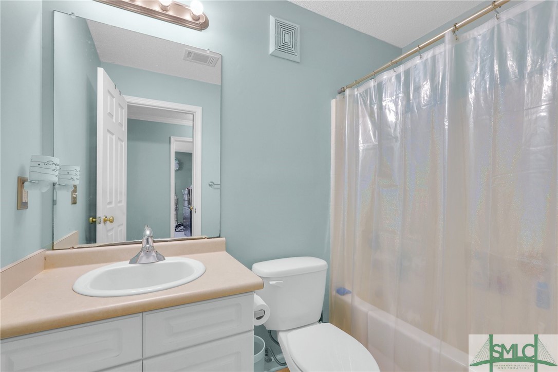 76 Al Henderson Boulevard E5