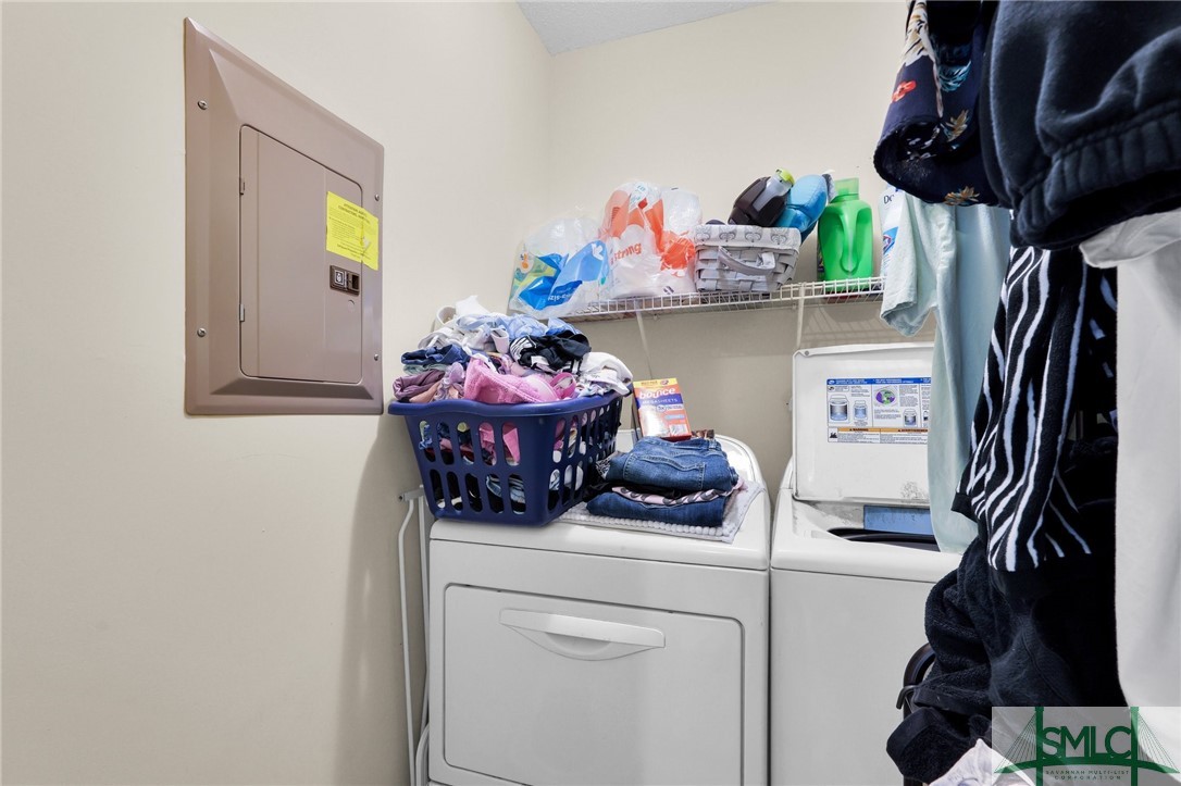 76 Al Henderson Boulevard E5