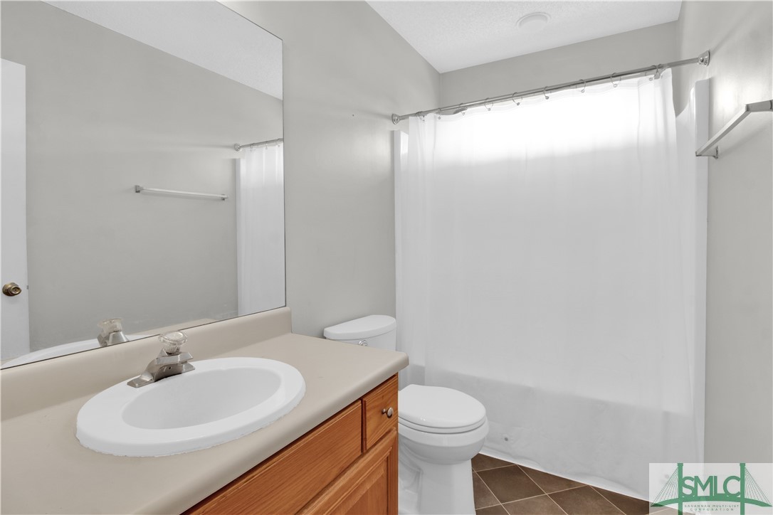 1896 Stonehenge Drive