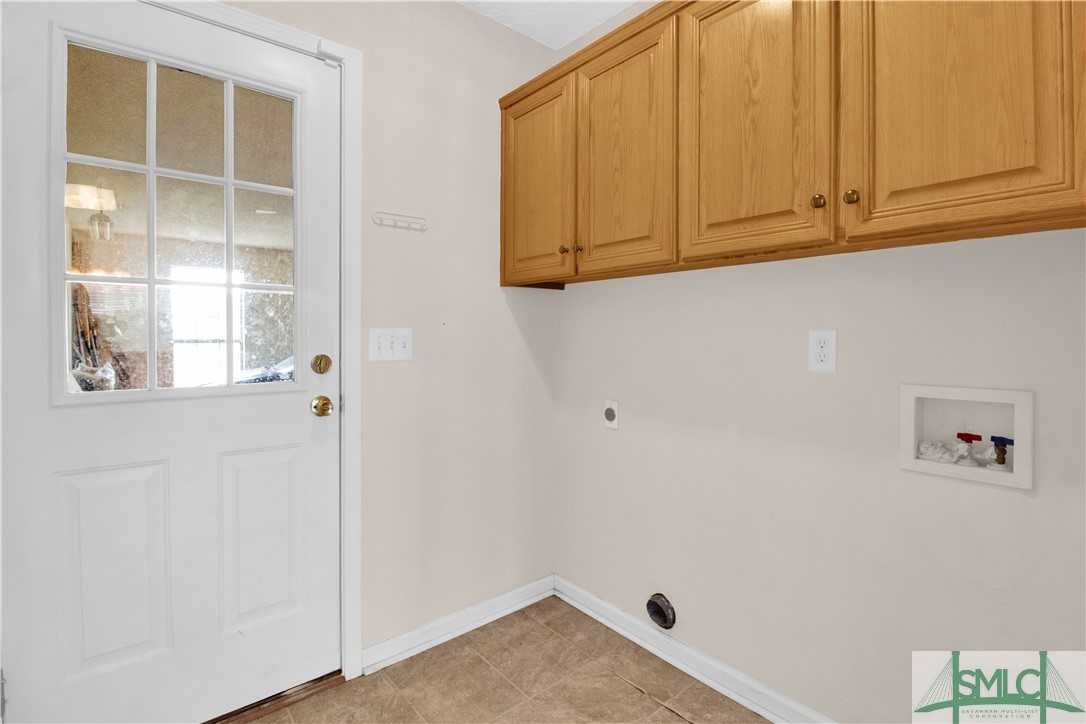 1896 Stonehenge Drive