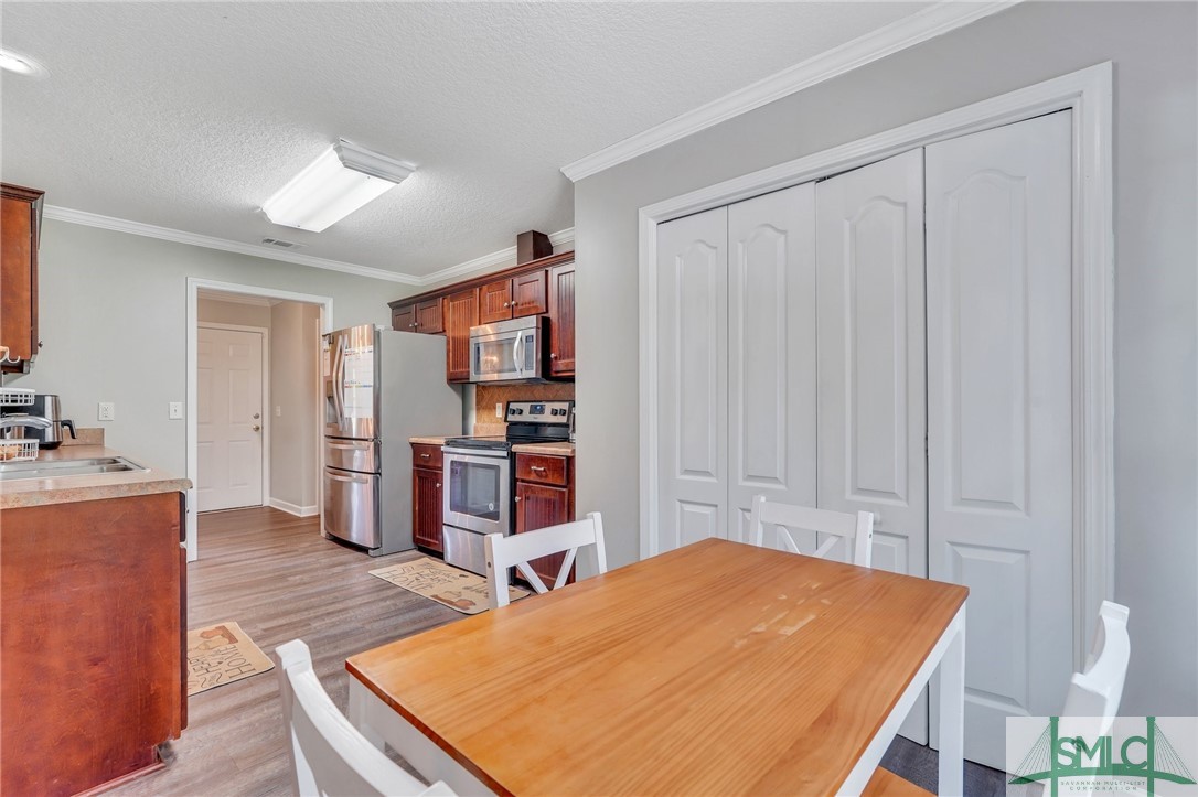 306 Carson Street NE