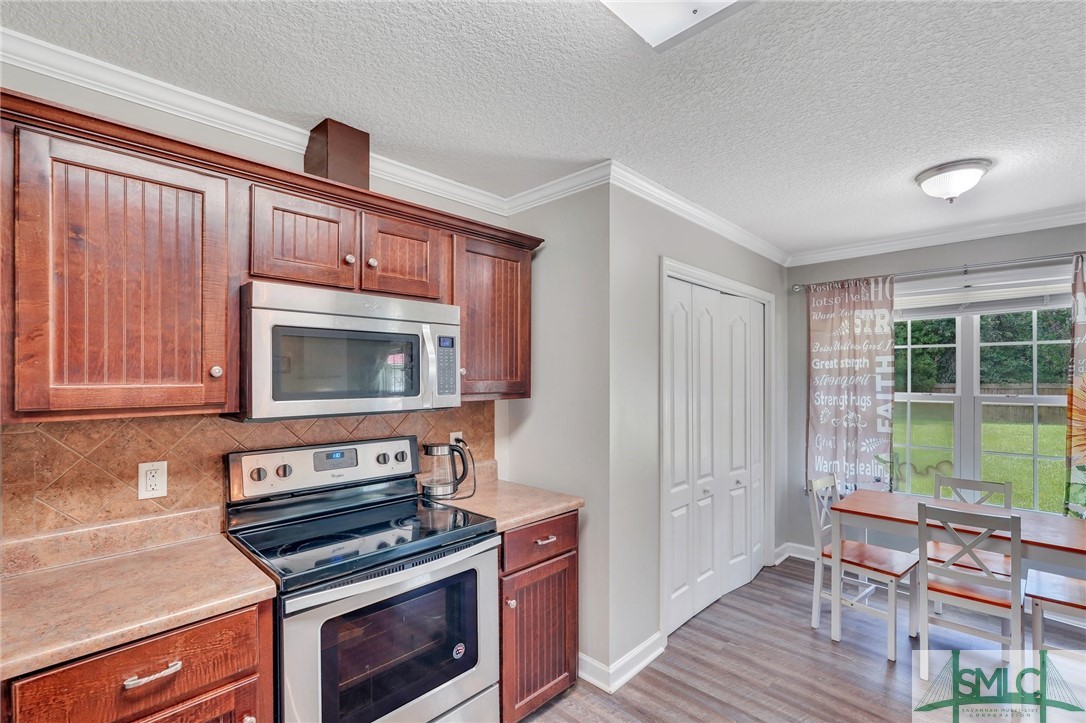 306 Carson Street NE