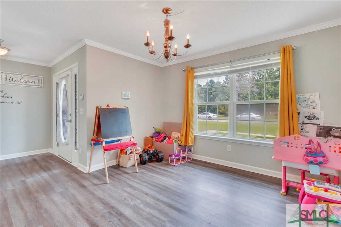 306 Carson Street NE