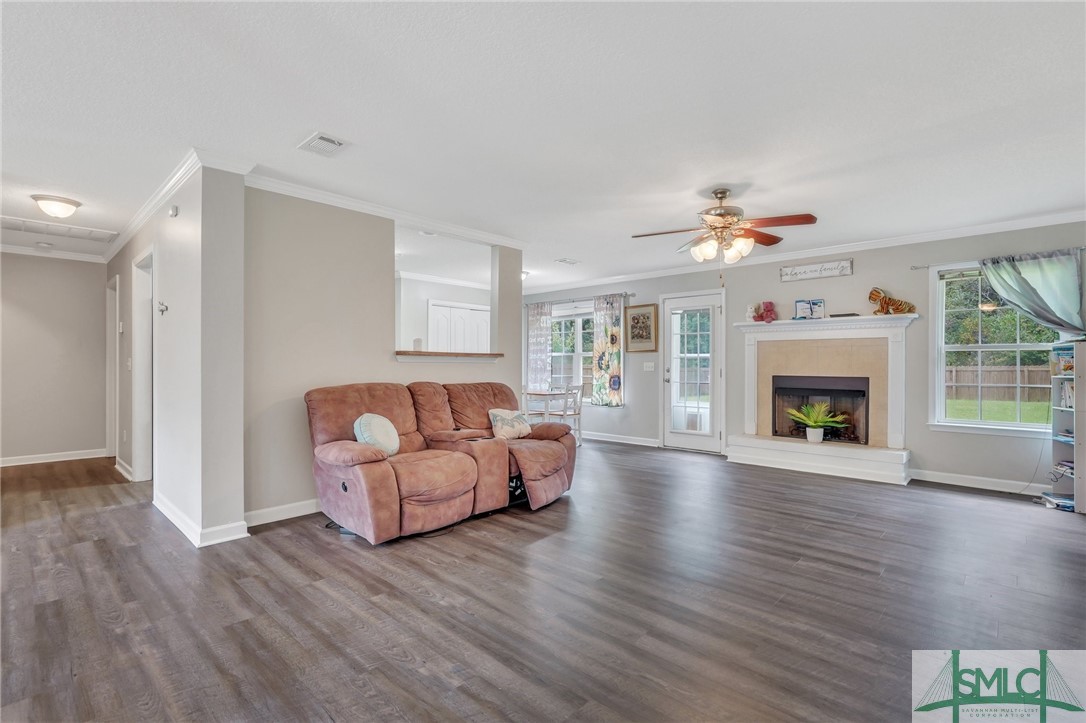 306 Carson Street NE