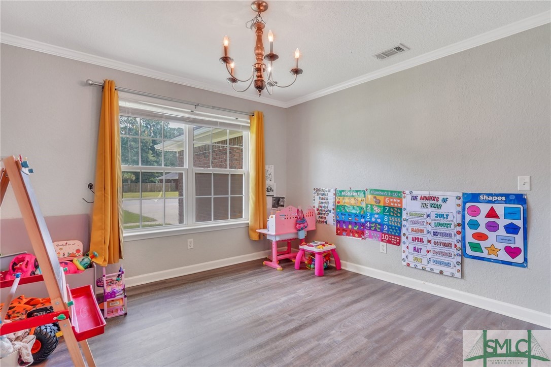 306 Carson Street NE