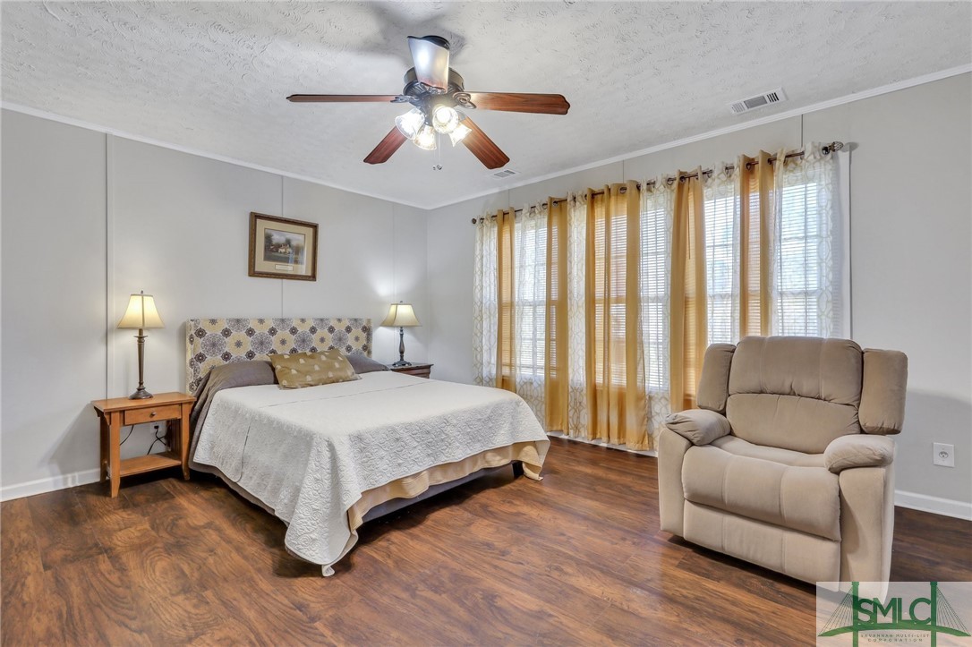 832 Crossgate Road
