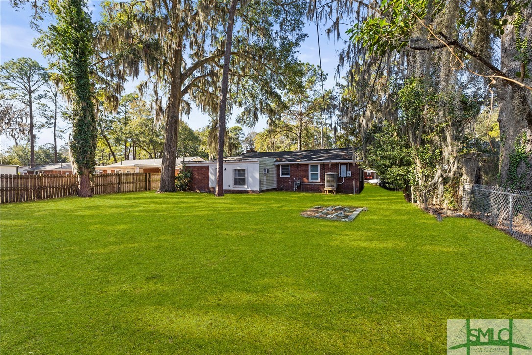 8426 Cresthill Avenue