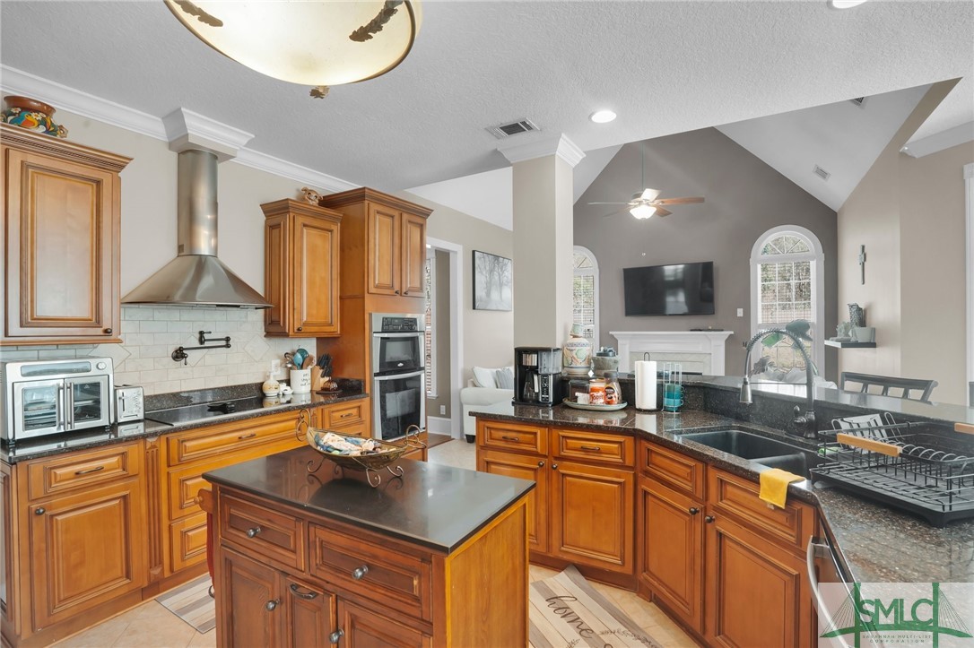 369 Chastain Circle
